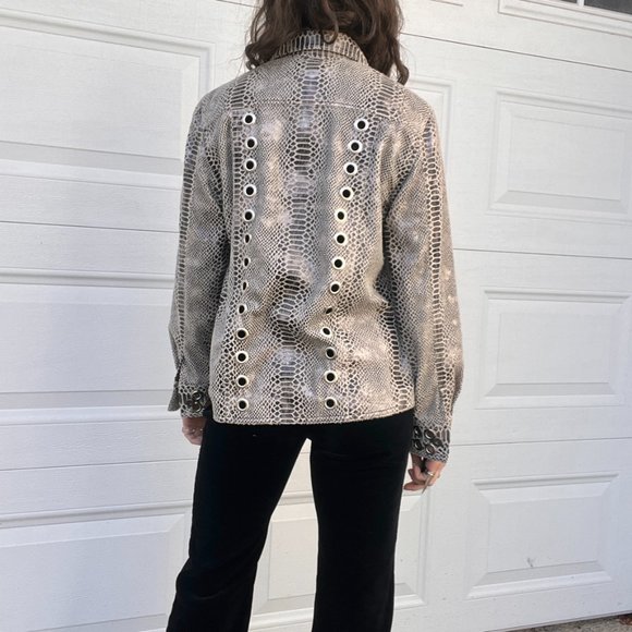 Reworked Snakeskin Printed Silver Grommet Studded Lightweight Jacket - Size 8P - Picture 3 of 6